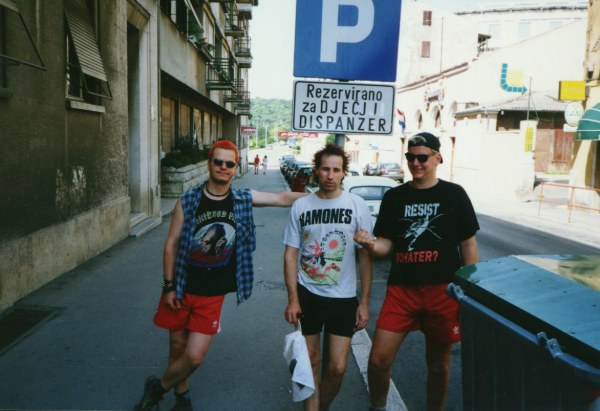 19990806_0006.jpg - click for next picture