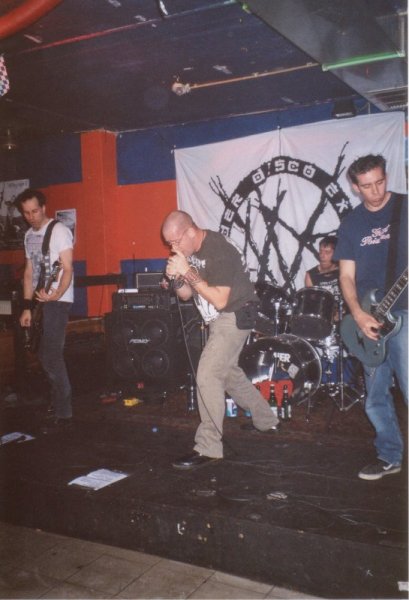 20011201_0007.jpg - click for next picture