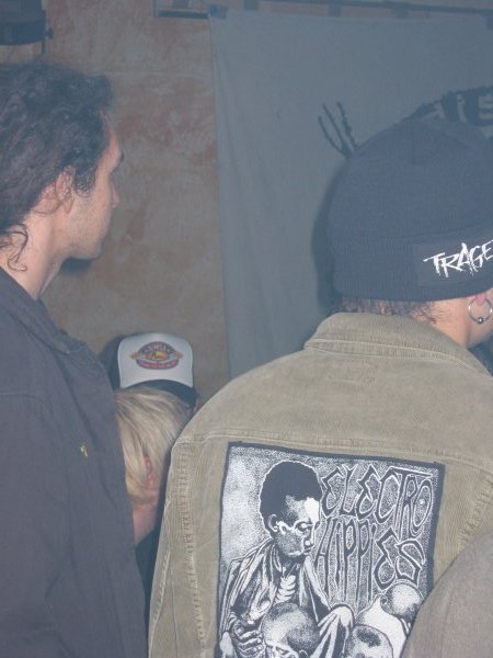 20021115_0030.jpg - click for next picture