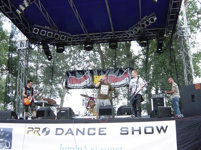 20040709_0014.jpg - click for next picture