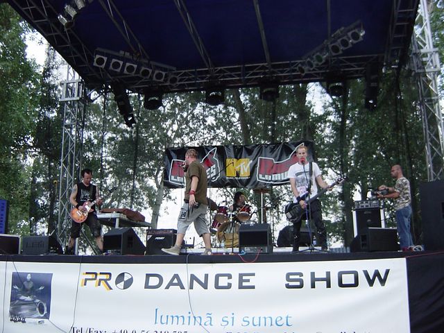 20040709_0016.jpg - click for next picture