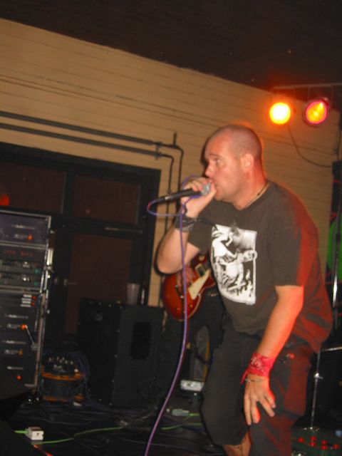 20040918_0017.jpg - click for next picture