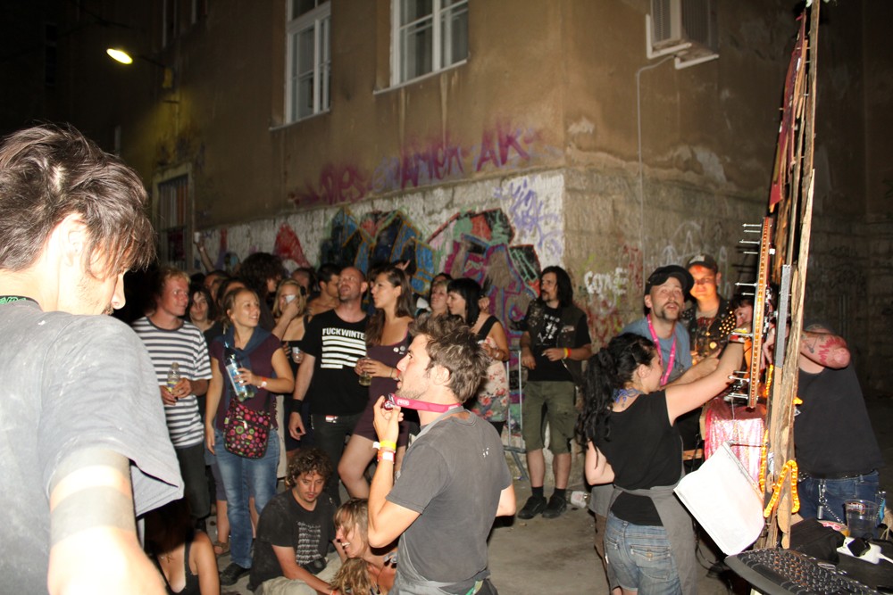 20120802_0067.jpg - click for next picture